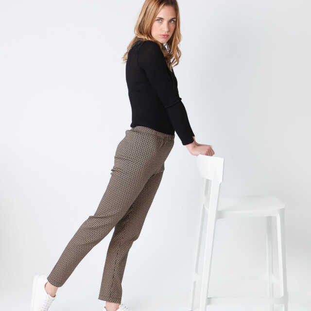 Maison Solfin - Pantalon femme stretch imprimé noir camel – 5