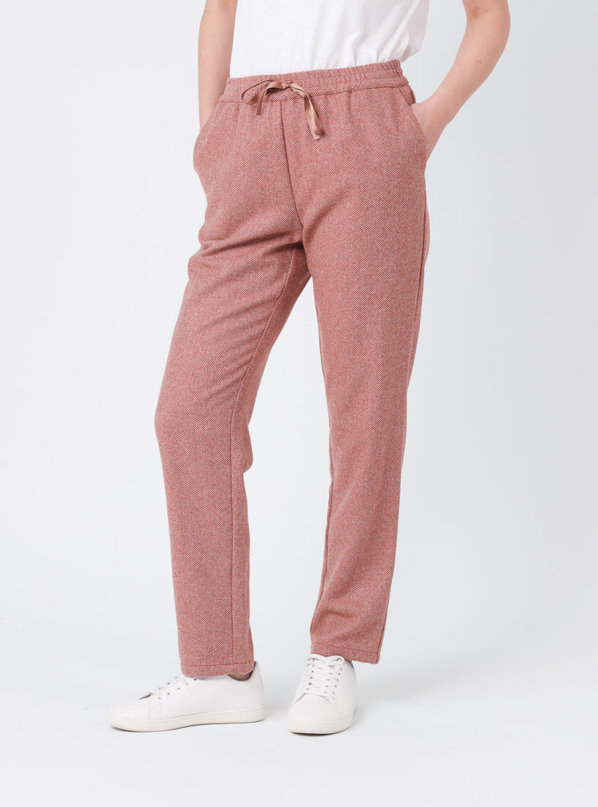 7776 marron cuivre 3 Maison Solfin - Pantalon femme chevrons marron cuivré – 52