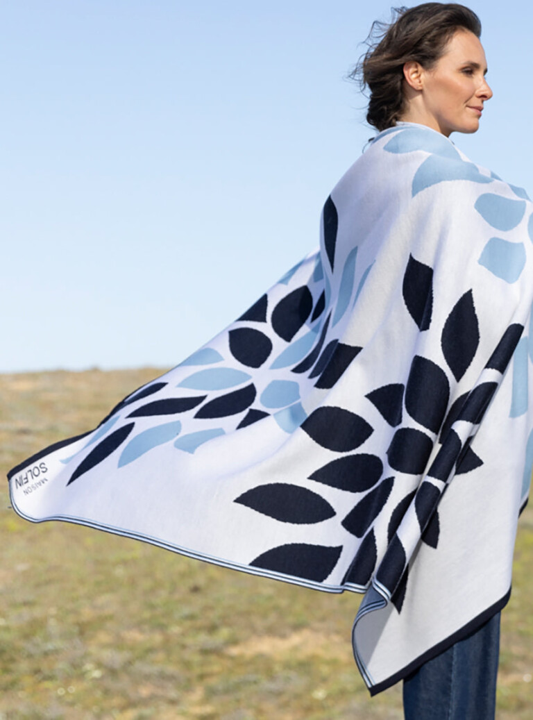 Maison Solfin - Plaid adulte en laine mérinos bleu – U
