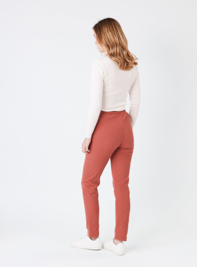 Maison Solfin - Pantalon femme en maille côtelée orange – 5