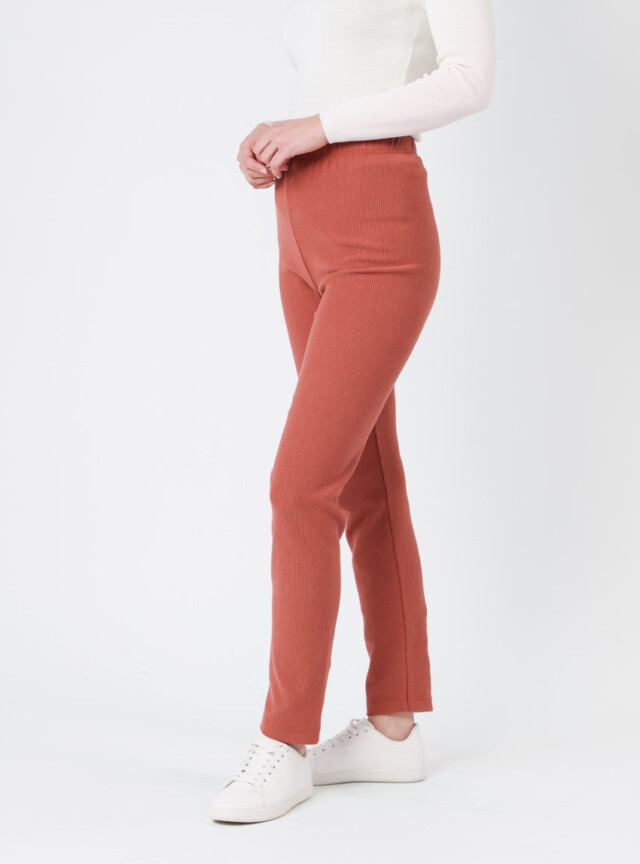 Pantalon femme en maille côtelée orange par la marque MAISON SOLFIN MAISON SOLFIN - Pantalon femme en maille côtelée orange