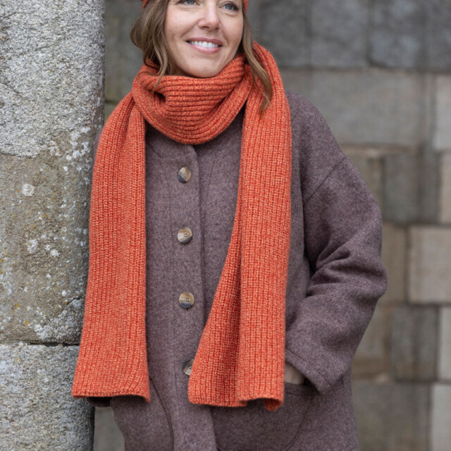 Maison Solfin - Écharpe femme en laine recyclée orange – U