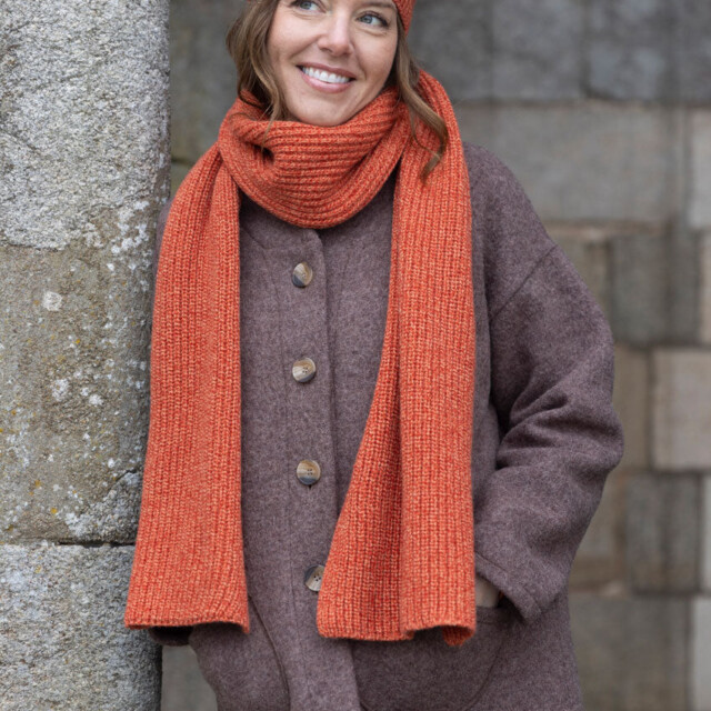 Maison Solfin - Écharpe femme en laine recyclée orange – U