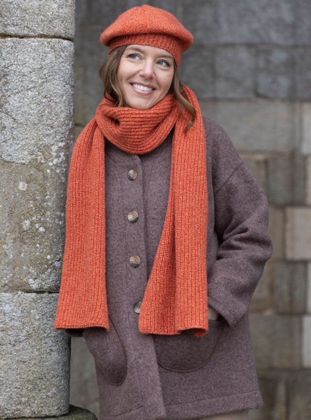 Maison Solfin - Écharpe femme en laine recyclée orange – U