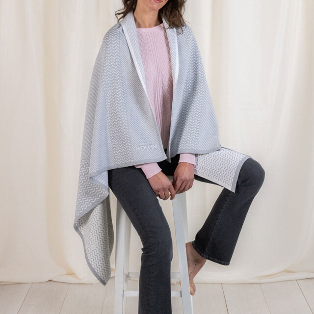 Maison Solfin - Plaid jacquard en laine mérinos gris – U