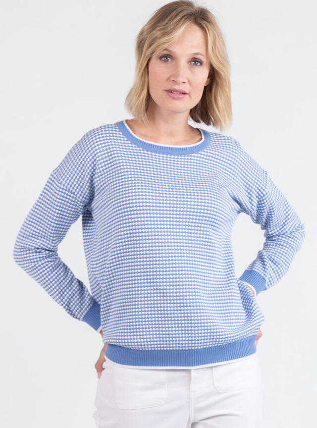 Pull femme bicolore en coton bleu pervenche esprit vichy par la marque MAISON SOLFIN MAISON SOLFIN - Pull femme bicolore en coton bleu pervenche esprit vichy