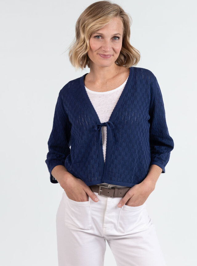 Gilet femme ajouré en coton bleu marine par la marque MAISON SOLFIN MAISON SOLFIN - Gilet femme ajouré en coton bleu marine