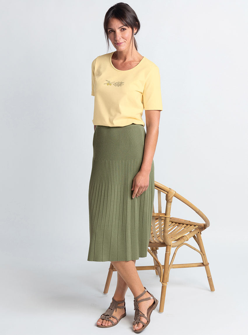 7847 VKA 1 jupe plissee femme viscose vert kaki Maison Solfin - Jupe plissée femme fluide en viscose vert kaki – 4