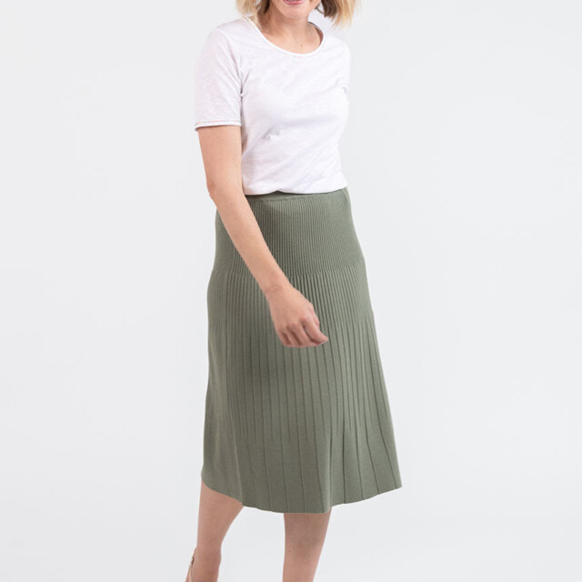 Maison Solfin - Jupe plissée femme fluide en viscose vert kaki – 4