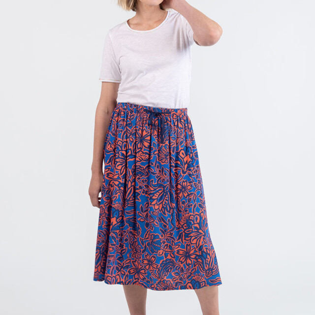 Maison Solfin - Jupe femme ample en viscose imprimé floral bleu – 4