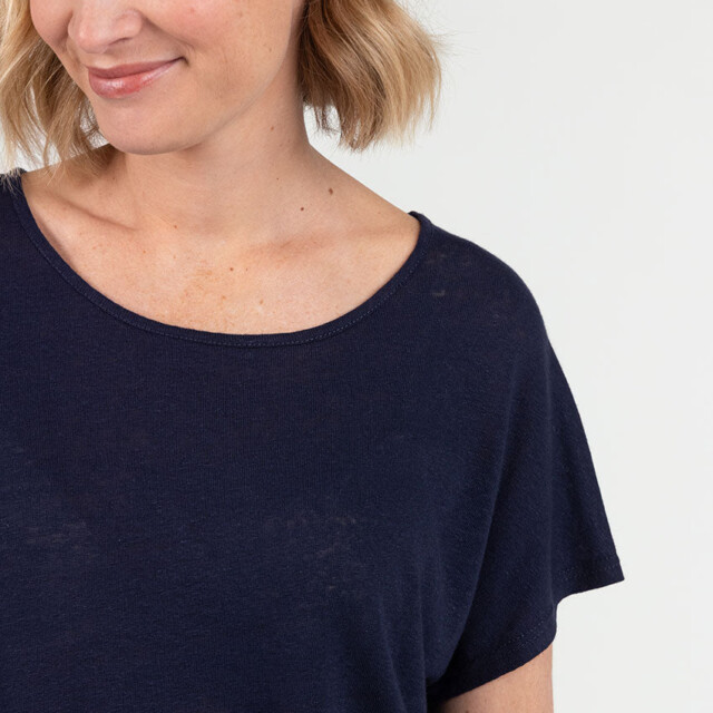 Maison Solfin - Top femme fluide en lin bleu marine – 5