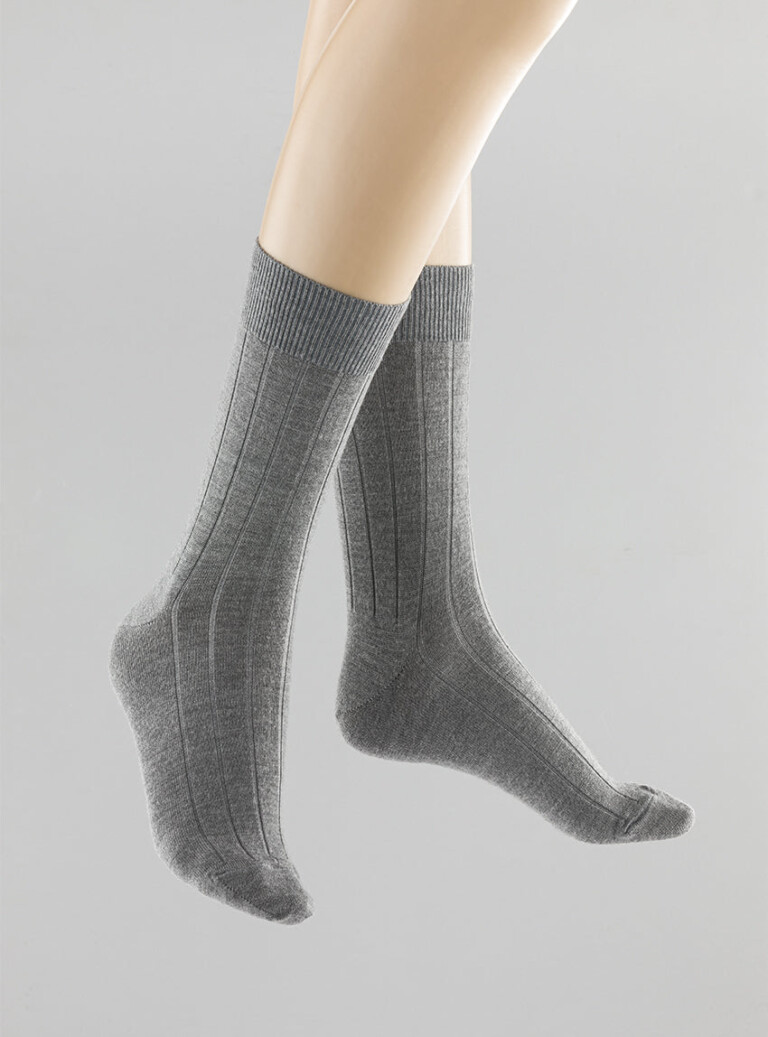 Maison Solfin - Mi-chaussettes mixtes laine et soie gris clair – 44/45