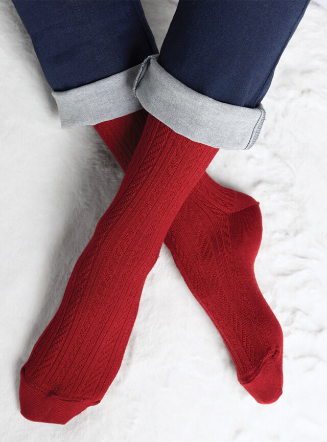 Mi-chaussettes mixtes en laine rouge par la marque MAISON SOLFIN MAISON SOLFIN - Mi-chaussettes mixtes en laine rouge