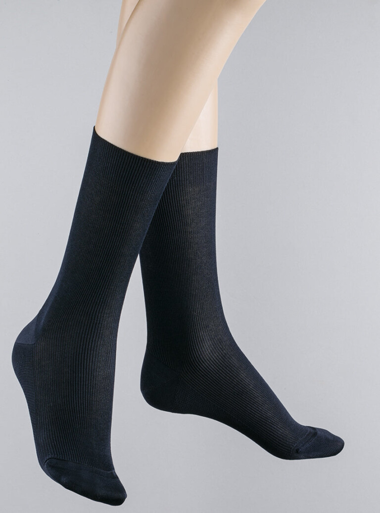 Maison-solfin - Mi-chaussettes fines en coton bleu marine – 45/46