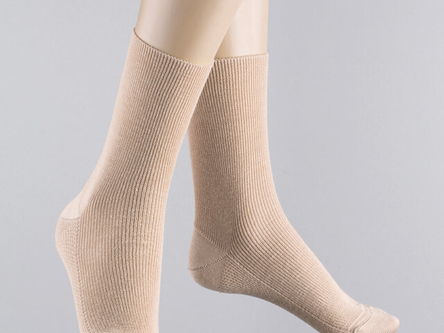 961 NAT 1 mi chaussettes laine blanc naturel Maison Solfin - Mi-chaussettes mixte en laine sans élastique blanc naturel – 45/46