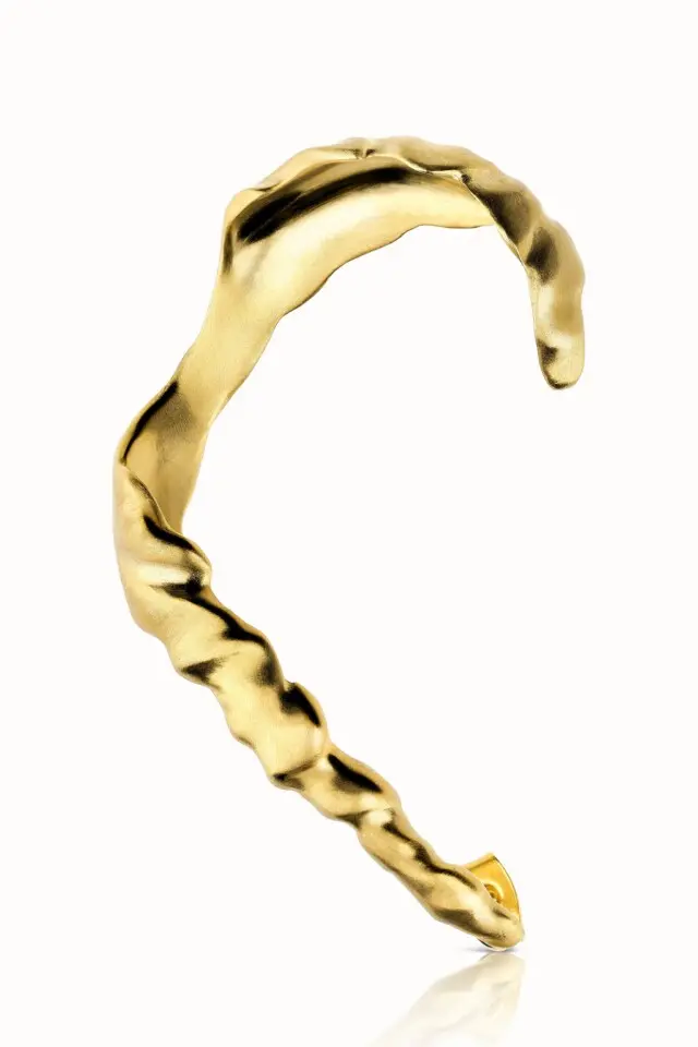 Violaine Muras - Earcuff Armure