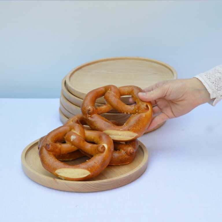 Maison Primavera - Assiette en bois - Origines – Personnalisée (+ 5€)