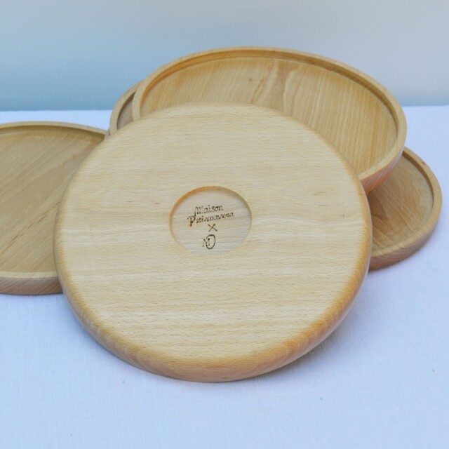 Maison Primavera - Assiette en bois - Origines – Personnalisée (+ 5€)