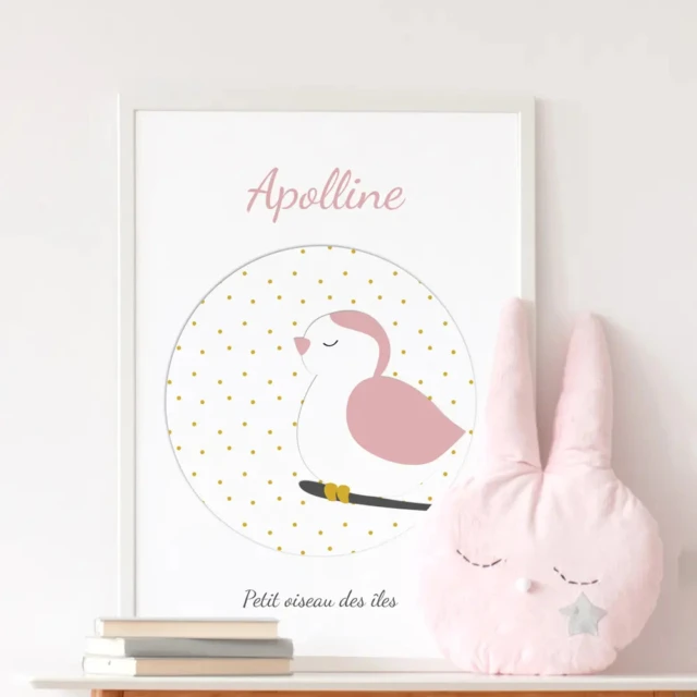 L’Atelier BABY’SPHERE - Affiche personnalisable du petit oiseau rose poudré et doré