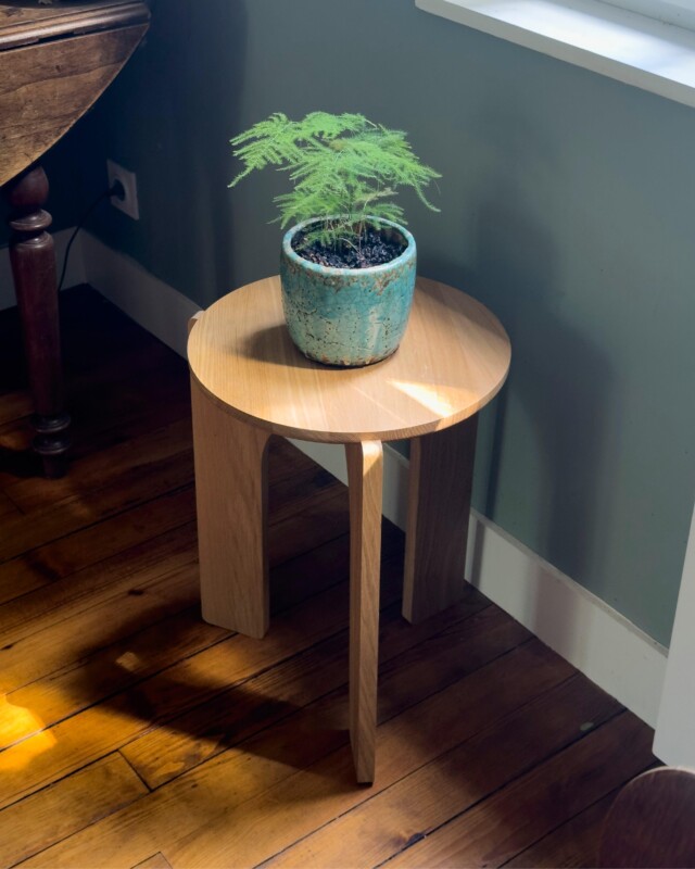 Reine Mère - Arche - Table d'appoint en chêne
