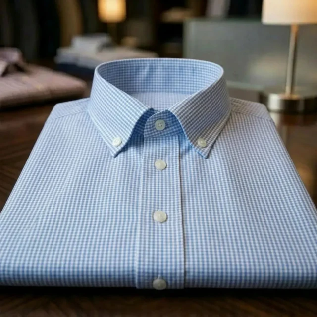 PALÂBA - Chemise à petits carreaux bleu ciel coupe ajustée