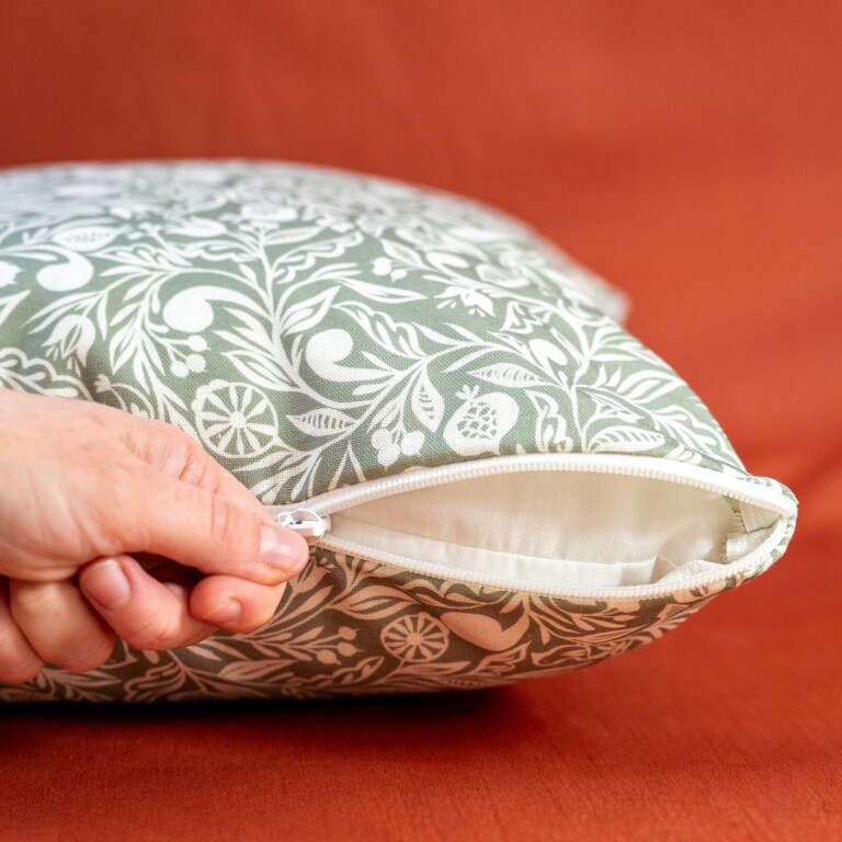 Maison Primavera - Coussin en coton et lin à motif Chant d'oiseaux - Origines