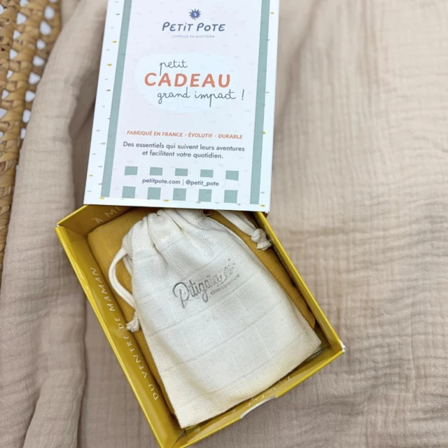 Pitigaia - Coffret Anneau de dentition + Bavoir – Taille unique / Tomette