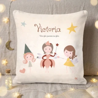 L’Atelier BABY’SPHERE - Coussin personnalisé prénom des 3 fées bienveillantes – Collection Rêves enchantés