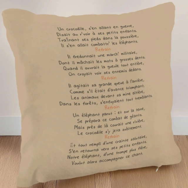 Atelier Baby’Sphère - La chanson les crocodiles sur un coussin enfant personnalisé