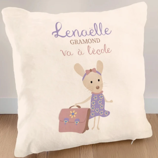 Atelier Baby’Sphère - Coussin fille souris élégante spécial rentrée des classes