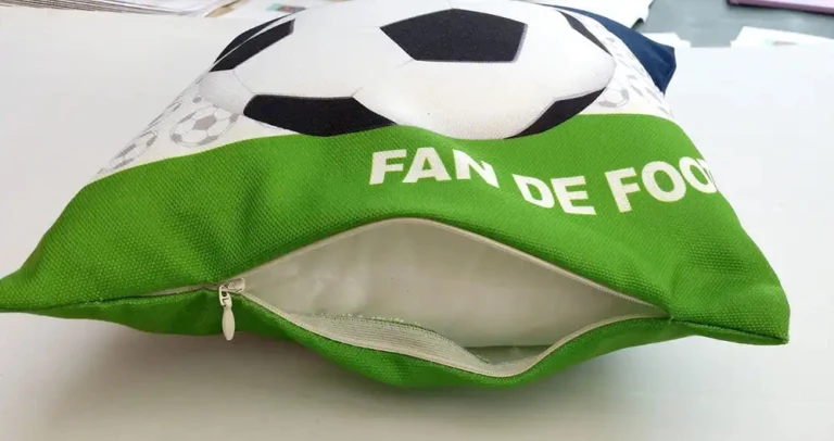 Atelier Baby’Sphère - Coussin prénom ballon de foot