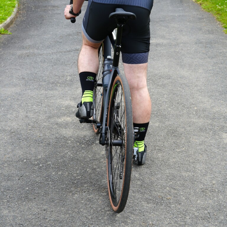 Maison Broussaud - Chaussettes cyclisme - Broussaud Sport - noir-jaune – 43/46 / NOIR / JAUNE