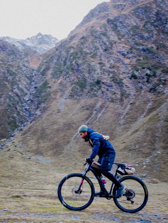 Atelier Velocidade - Gilet d'Hydratation Ultra – Rouge