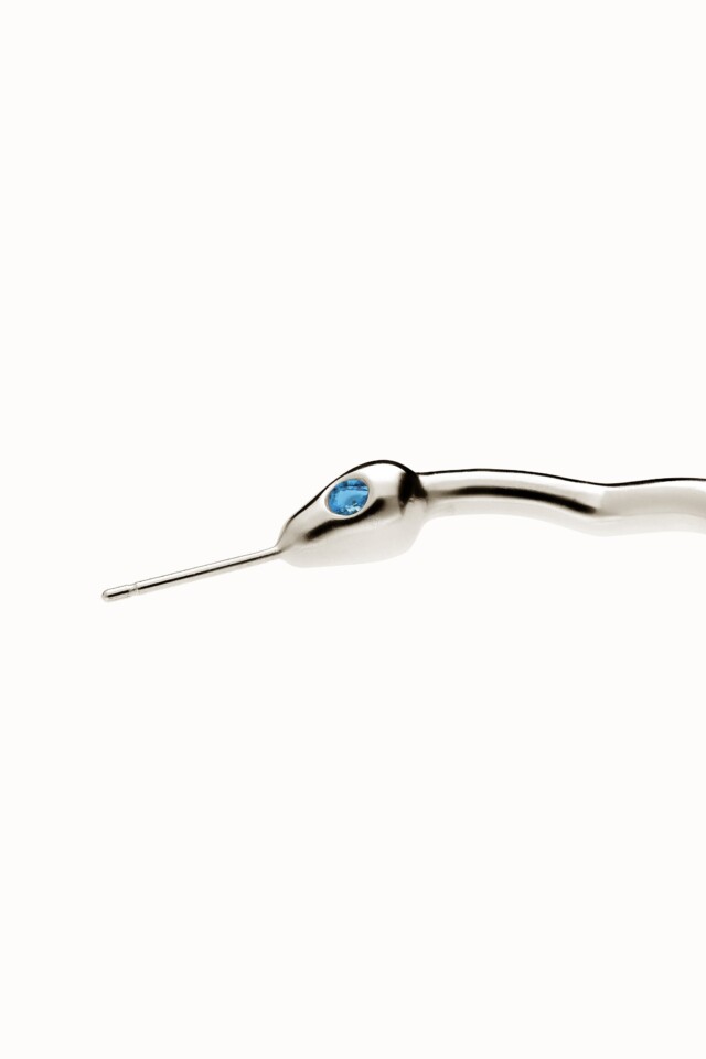 Violaine Muras - Créoles Baiser du Serpent à topaze bleue