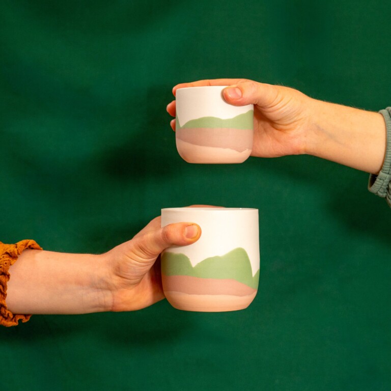 Maison Primavera - OFFRE "Petit et grand buveur" - Origines – 1 tasse café + 1 tasse thé Vosges