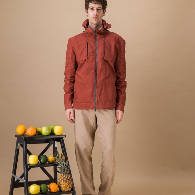 JAGVI. Rive Gauche - Veste imperméable "Alpinist" rouge cerise