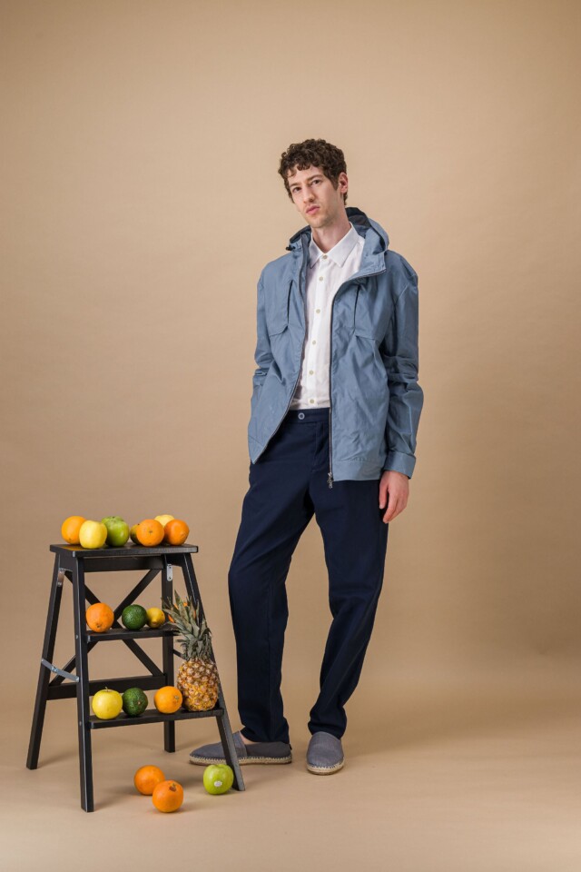 JAGVI. Rive Gauche - Veste imperméable "Alpinist" bleu ciel