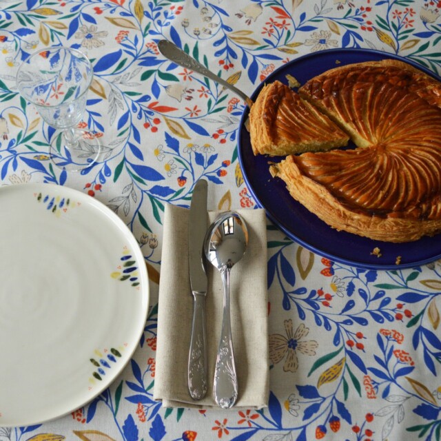 Maison Primavera - Plat de service - bleu Primavera – Bleu-violet