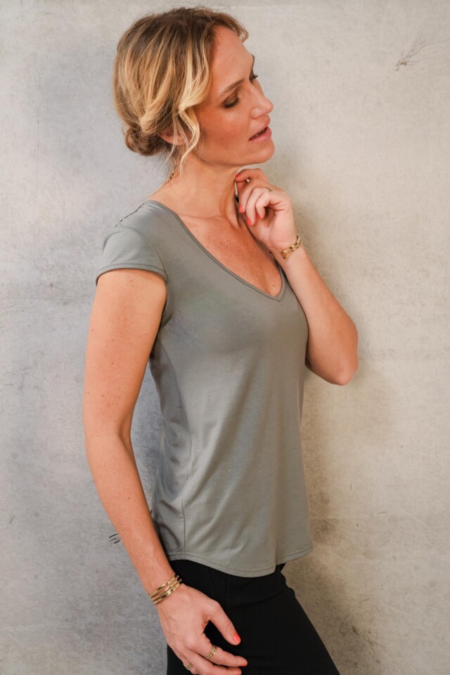 Thelma Rose - Top col V Pénélope – 44 / Bleu indigo