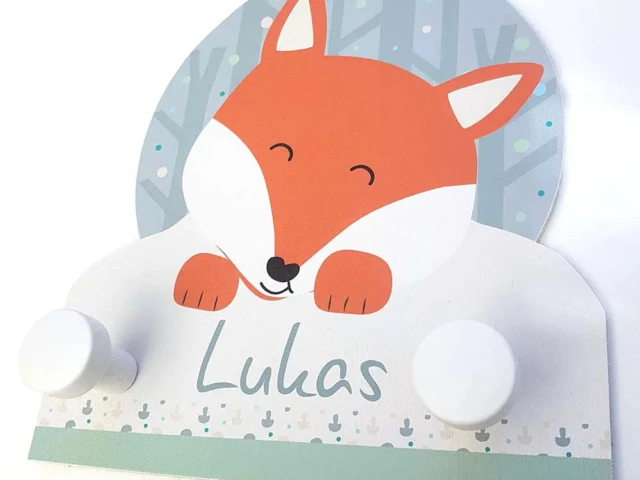Atelier Baby’Sphère - Portemanteau découpé avec la tête du petit renard roux