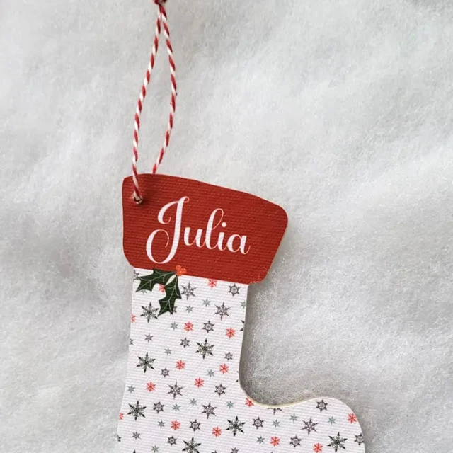 Atelier Baby’Sphère - Suspensions de Noël personnalisées en forme de bottes ou chaussettes – Motif écossais