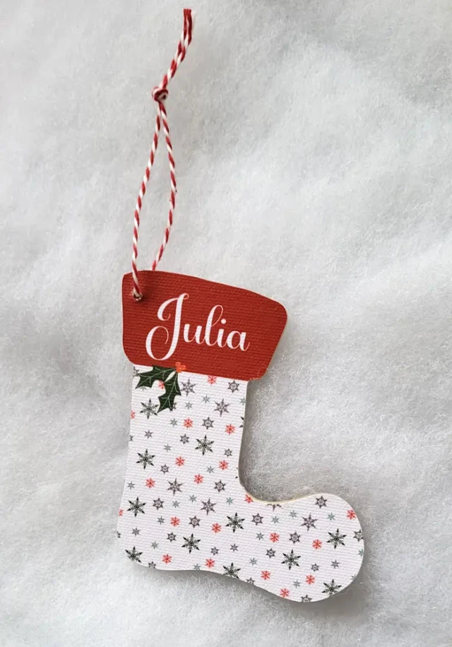 Atelier Baby’Sphère - Suspensions de Noël personnalisées en forme de bottes ou chaussettes – Motif écossais