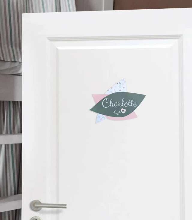 Atelier Baby’Sphère - Plaque de porte bohème personnalisée – Prénom en fleurs