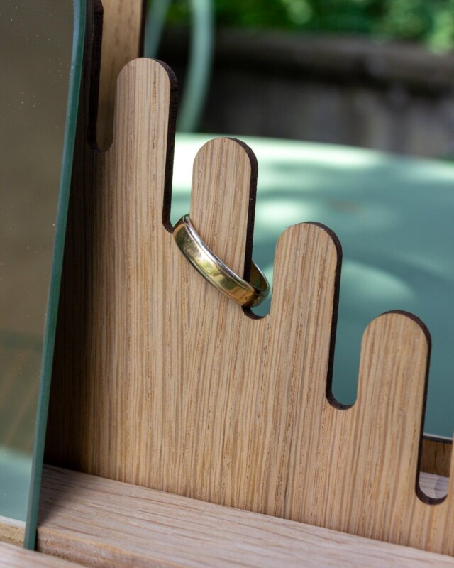 Reine Mère - Parenthèse - Porte bijoux en bois avec miroir – Bois bouleau