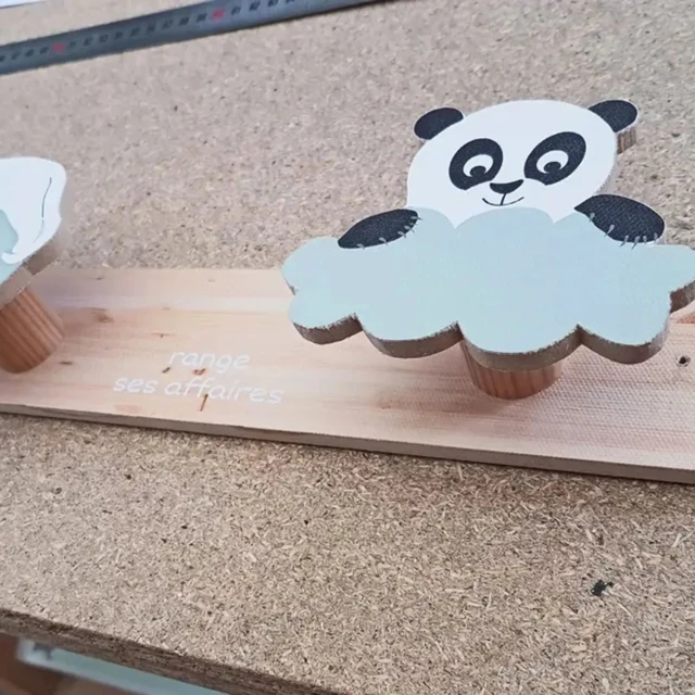Atelier Baby’Sphère - Portemanteau chantourné des bébés animaux