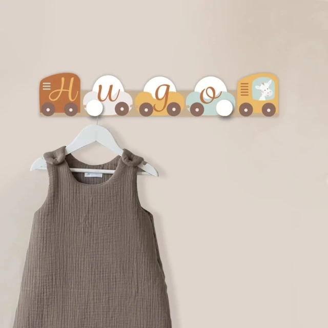 L’Atelier BABY’SPHERE - Petit portemanteau voitures et camions avec prénom court