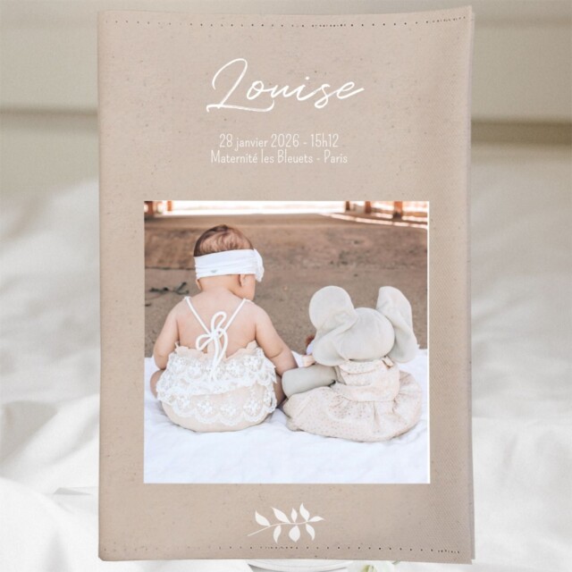 Protège carnet de santé bébé personnalisé avec photo – Style Épuré Papier Recyclé – Fabrication française par la marque L’Atelier BABY’SPHERE L’Atelier BABY’SPHERE - Protège carnet de santé bébé personnalisé avec photo – Style Épuré Papier Recyclé – Fabrication française