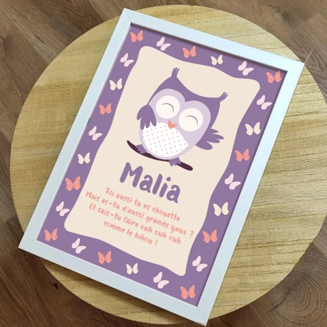 L’Atelier BABY’SPHERE - Poster ou cadre comptine parme d’une chouette aux grands yeux