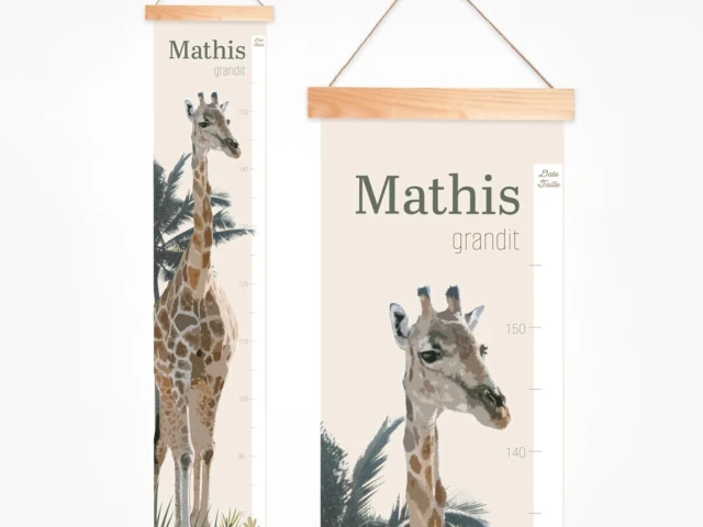 Atelier Baby'Sphère - Toise enfant personnalisée de la girafe dans la jungle