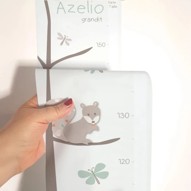 Atelier Baby’Sphère - Toise bébé personnalisée loup et écureuil de la forêt